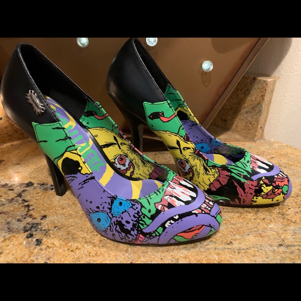 New Demonia Heels Size 8